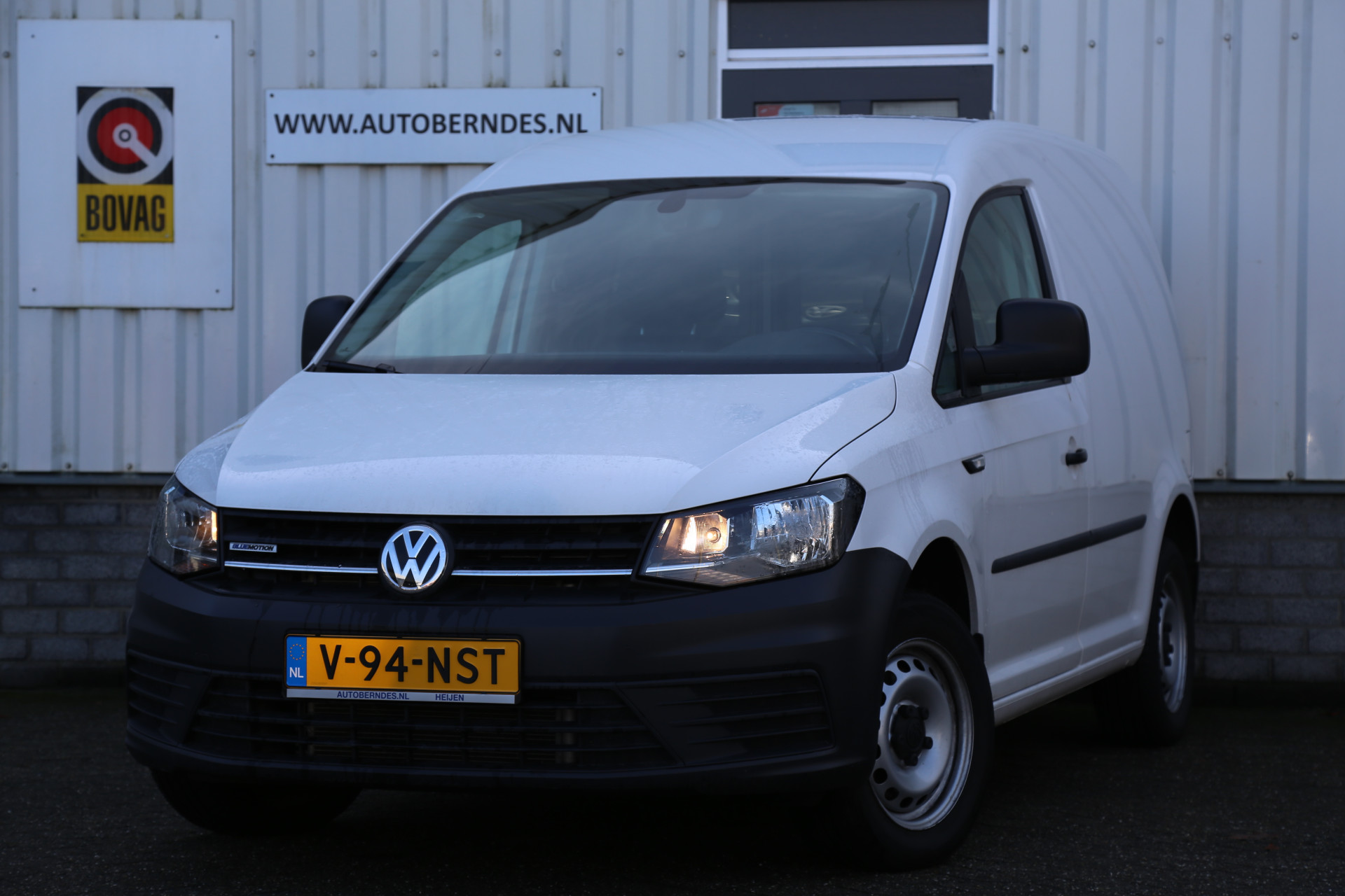 50683996-0.jpg